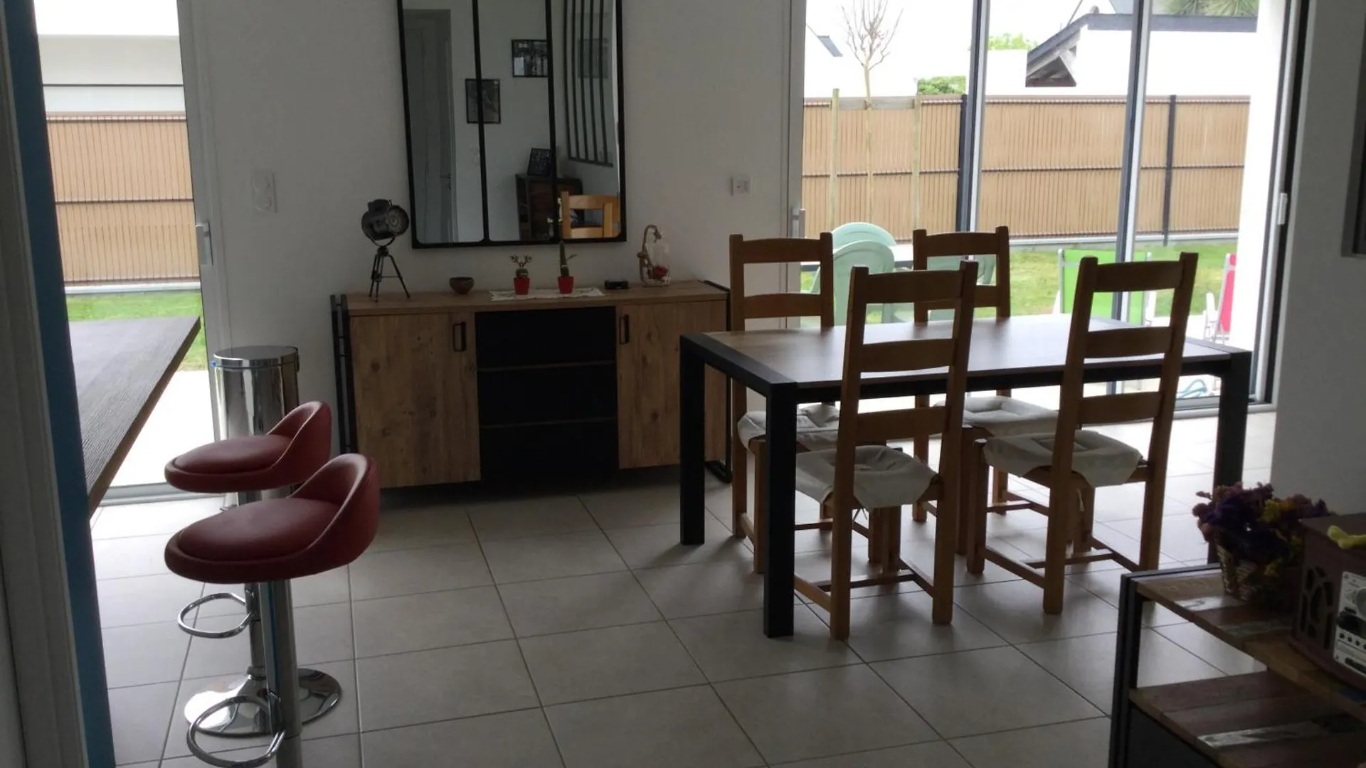 別荘 Maison Neuve A St Armel Morbihan Et Son Jacuzzi 6 Places Saint-Armel